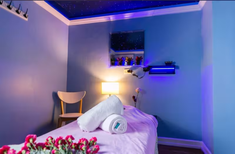 W Man Spa