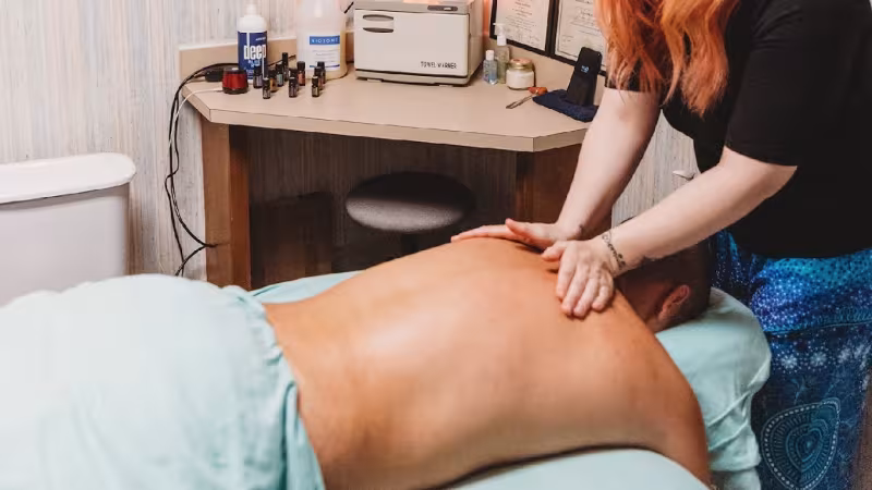Samantha Adams (Breath of Fresh Air Therapeutic Massage)