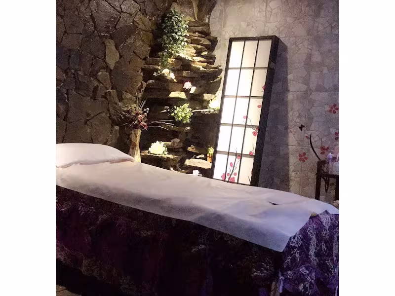 Anna Healthy & Beauty Inc (Noya Beauty Nails & Spa)