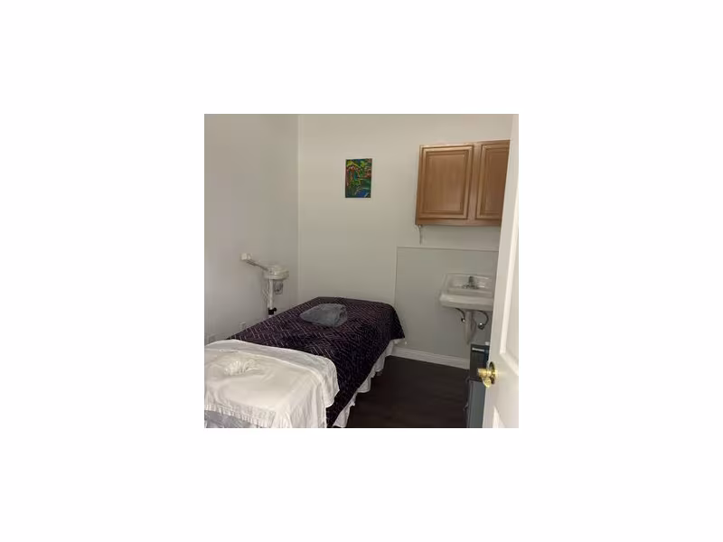 Lucky Facials Center