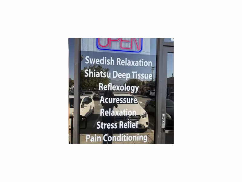 Aikang Acupuncture and Massage
