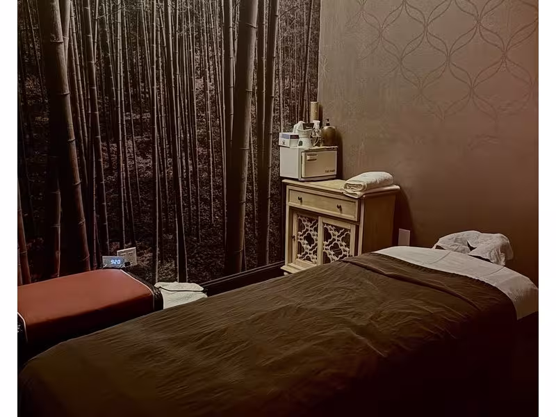 Eastern Breeze Day Spa