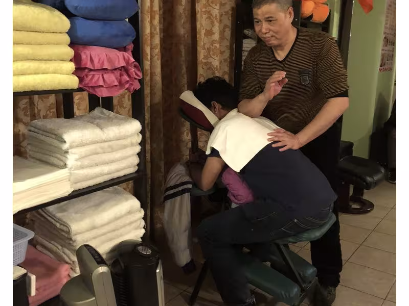Zheng yi foot spa 正一足疗