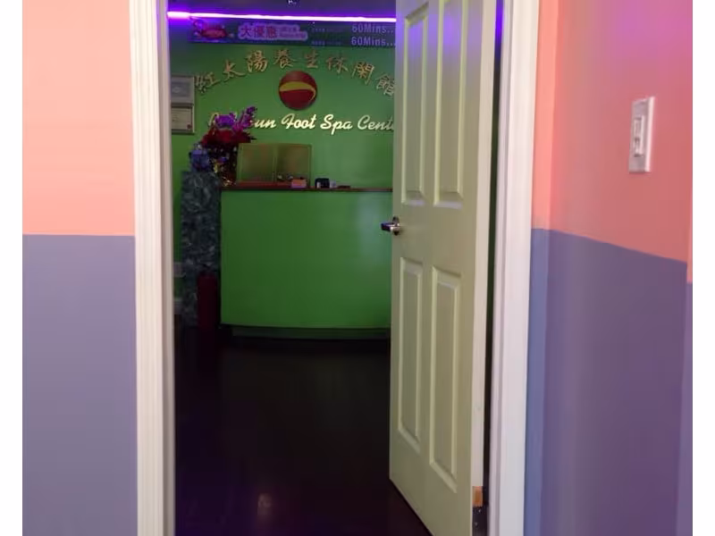 Red Sun Foot Spa Center