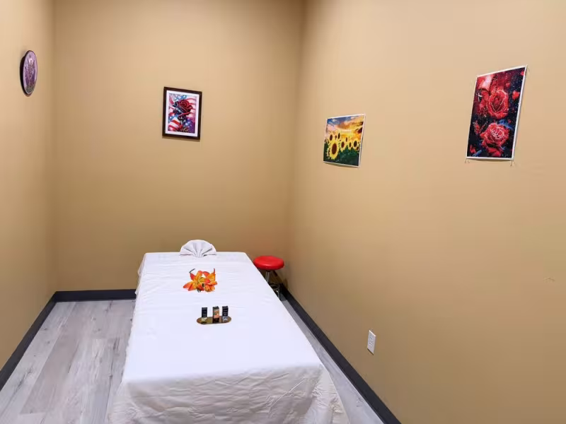 G Spa & Massage