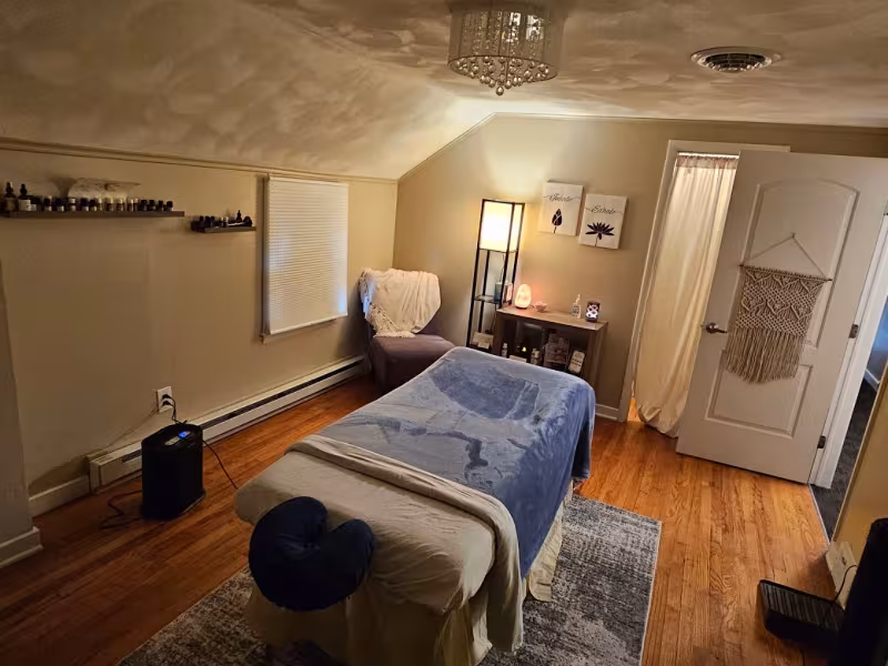 Sun and Sage Massage + Wellness