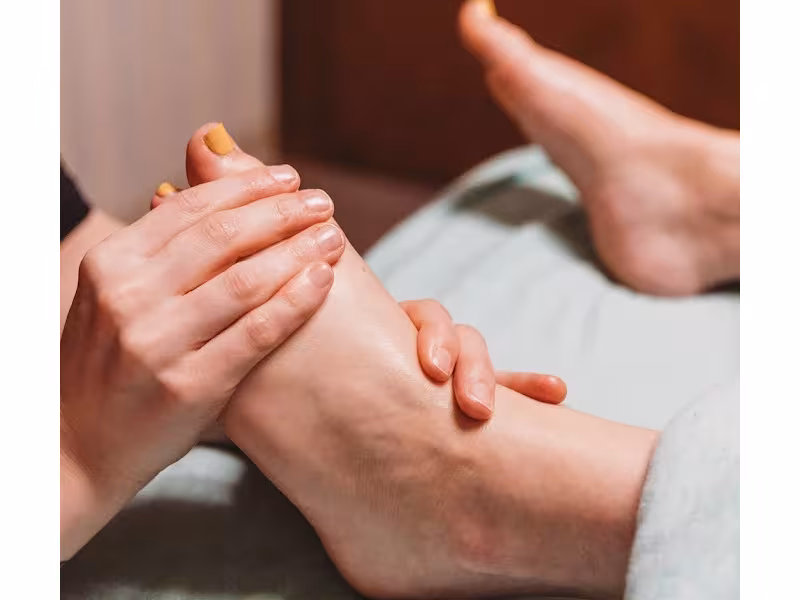 Samantha Adams (Breath of Fresh Air Therapeutic Massage)