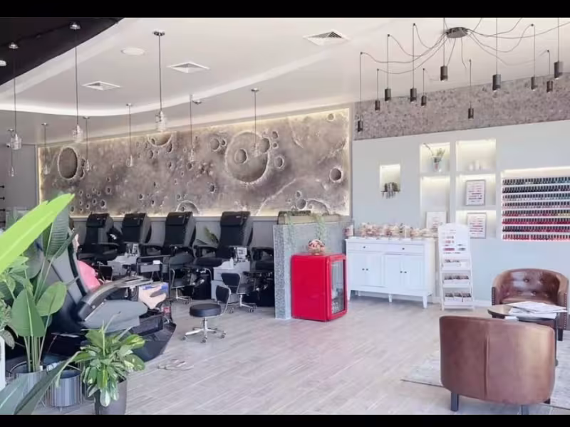 Yocheer 2 Nail Spa
