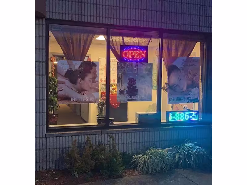Charming Hands Spa