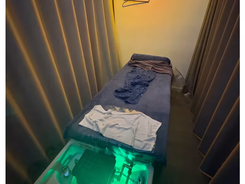 Refresh Head Spa
